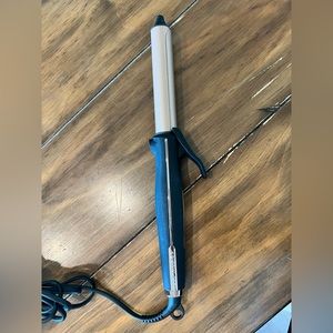 Kristin ess gold ceramic 1 inch curling iron